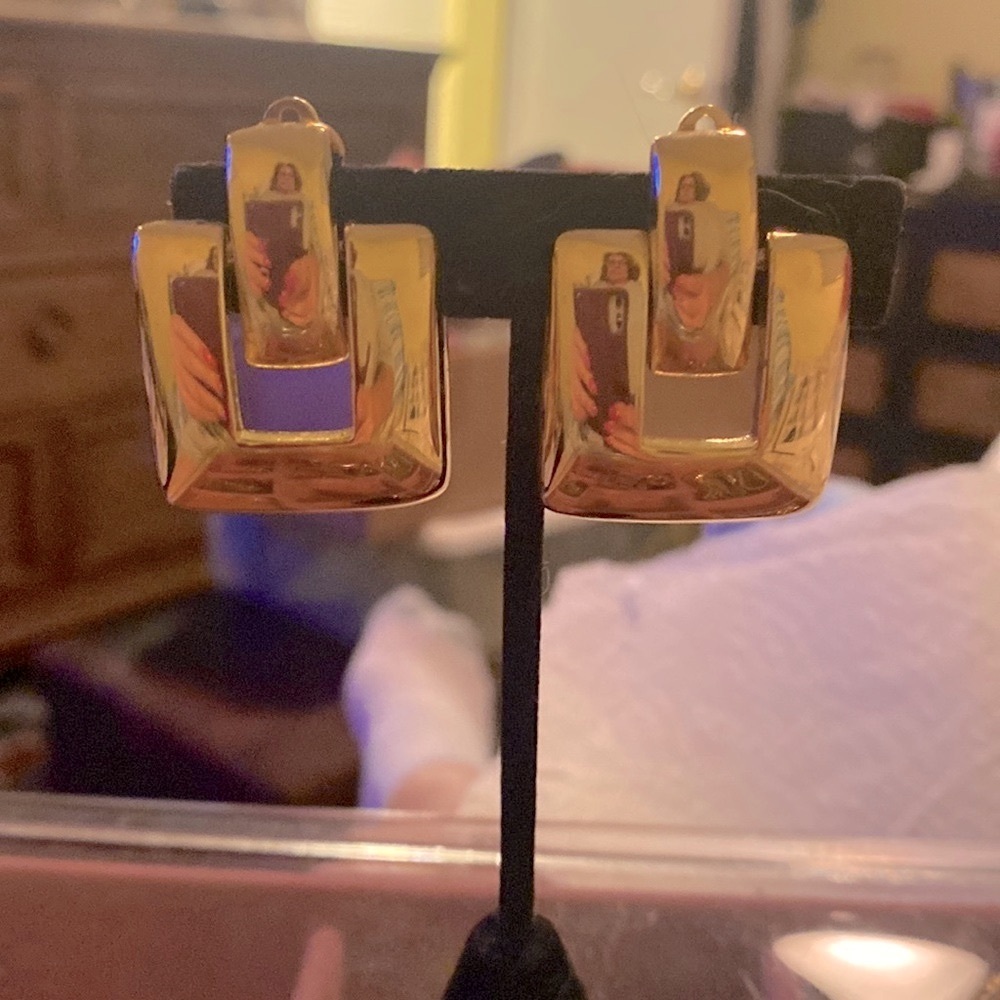 ❤️ Door Knockers Clip On Earrings (OS)
